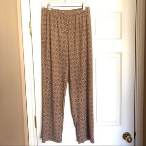 Easy wear by Chico’s pants. Tan w/red & white. L
